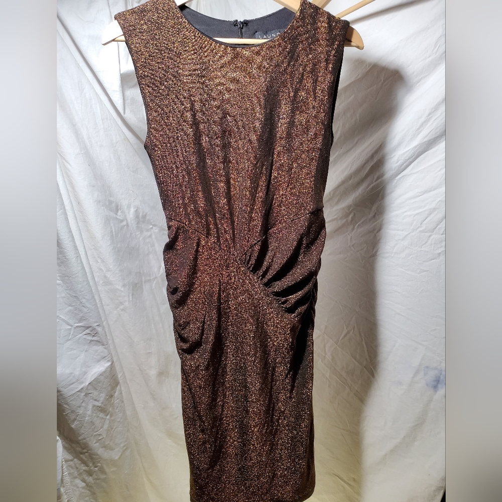 SHELLI SEGAL , LAUDRY WOMEN'S  Size 2 RUCHED SLEEVELESS DRESS Sparkle
